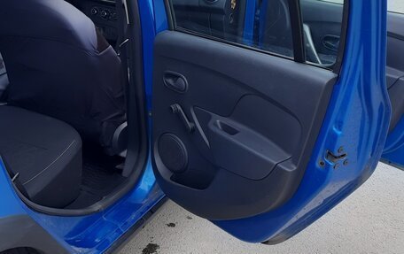 Renault Sandero II рестайлинг, 2015 год, 750 000 рублей, 4 фотография