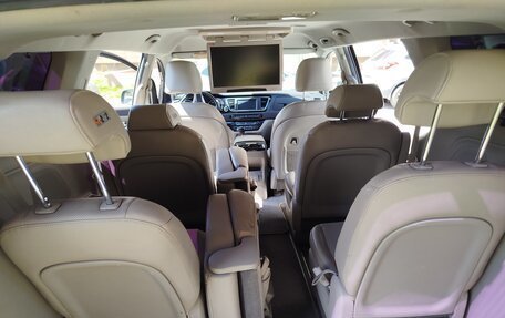 KIA Carnival III, 2015 год, 2 450 000 рублей, 34 фотография