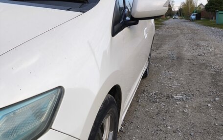 Honda Insight II рестайлинг, 2010 год, 1 100 000 рублей, 8 фотография