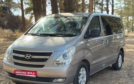 Hyundai Grand Starex Grand Starex I рестайлинг 2, 2011 год, 1 560 000 рублей, 3 фотография