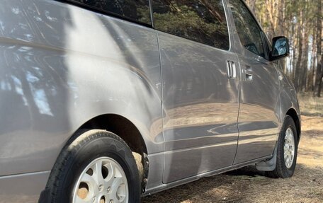 Hyundai Grand Starex Grand Starex I рестайлинг 2, 2011 год, 1 560 000 рублей, 11 фотография