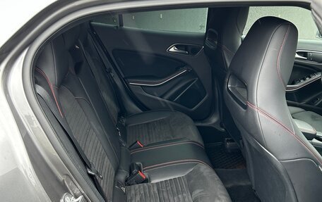 Mercedes-Benz GLA, 2018 год, 3 200 000 рублей, 9 фотография