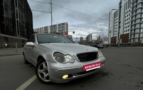 Mercedes-Benz C-Класс, 2002 год, 300 000 рублей, 3 фотография