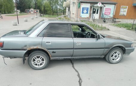 Toyota Camry, 1989 год, 150 000 рублей, 4 фотография