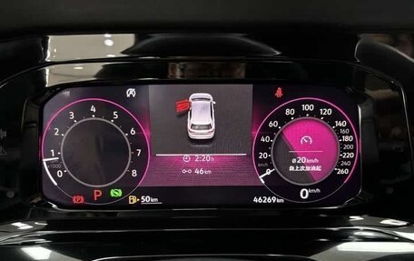 Volkswagen Golf VIII, 2022 год, 1 960 000 рублей, 7 фотография