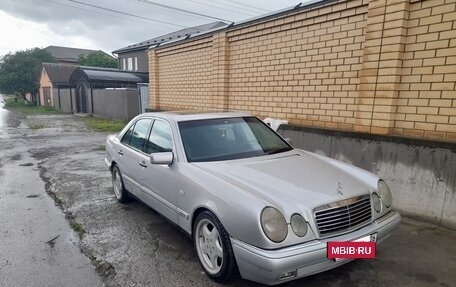 Mercedes-Benz E-Класс, 1996 год, 600 000 рублей, 4 фотография
