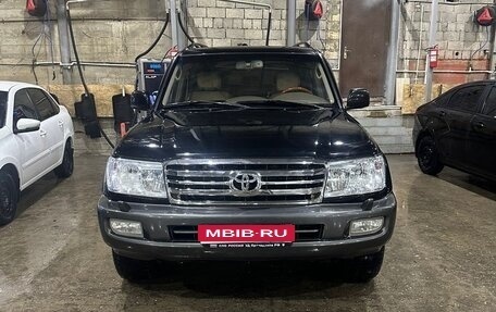 Toyota Land Cruiser 100 рестайлинг 2, 2007 год, 2 100 000 рублей, 1 фотография