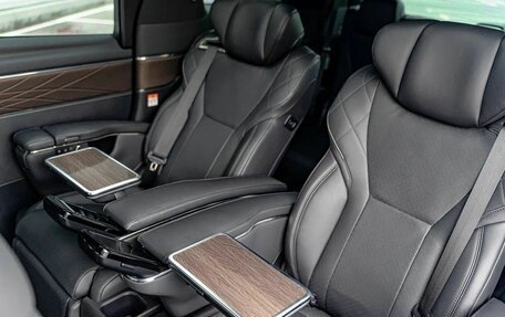 Toyota Alphard, 2023 год, 13 490 000 рублей, 19 фотография