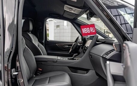 Toyota Alphard, 2023 год, 13 490 000 рублей, 15 фотография