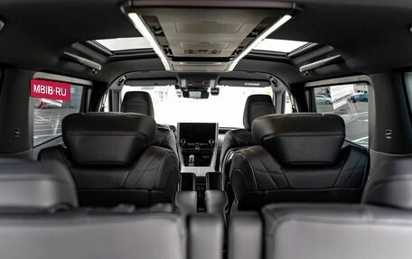 Toyota Alphard, 2023 год, 13 490 000 рублей, 23 фотография