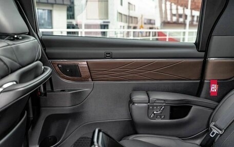 Toyota Alphard, 2023 год, 13 490 000 рублей, 27 фотография