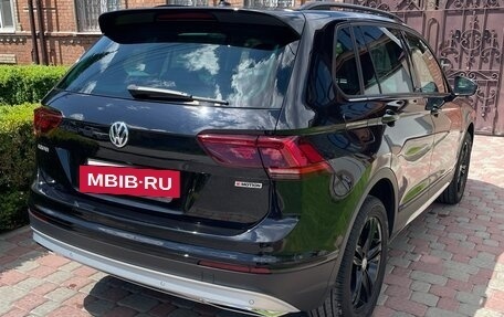 Volkswagen Tiguan II, 2020 год, 3 990 000 рублей, 8 фотография