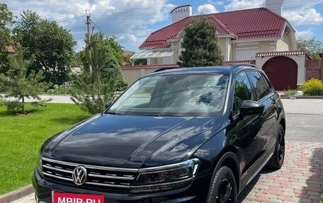 Volkswagen Tiguan II, 2020 год, 3 990 000 рублей, 4 фотография
