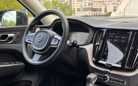 Volvo XC60 II, 2021 год, 3 980 000 рублей, 13 фотография