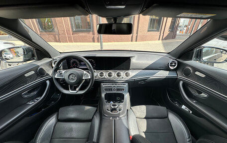 Mercedes-Benz E-Класс, 2018 год, 3 275 000 рублей, 4 фотография