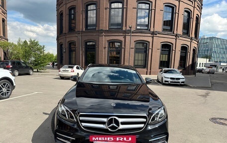 Mercedes-Benz E-Класс, 2018 год, 3 275 000 рублей, 9 фотография