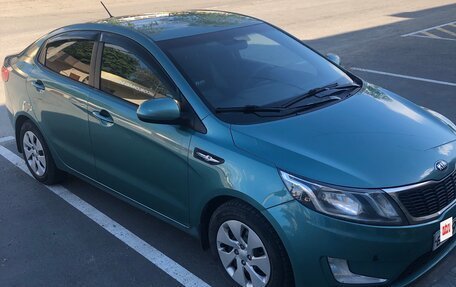 KIA Rio III рестайлинг, 2013 год, 850 000 рублей, 3 фотография