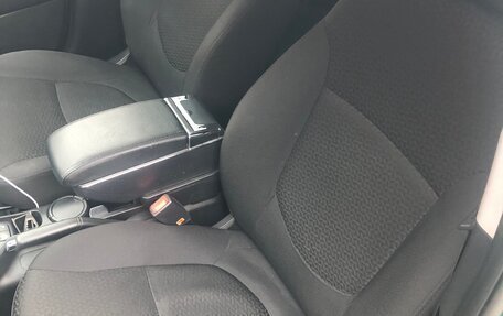 KIA Rio III рестайлинг, 2013 год, 850 000 рублей, 10 фотография
