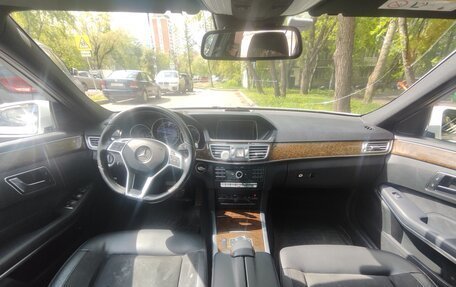 Mercedes-Benz E-Класс, 2015 год, 2 250 000 рублей, 5 фотография