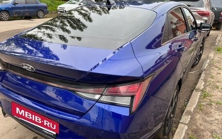 Hyundai Elantra, 2020 год, 2 300 000 рублей, 4 фотография