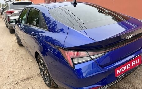 Hyundai Elantra, 2020 год, 2 300 000 рублей, 3 фотография