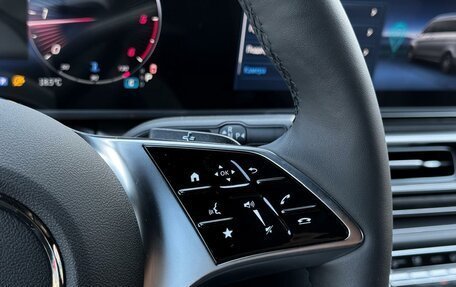 Mercedes-Benz V-Класс, 2024 год, 14 800 000 рублей, 3 фотография