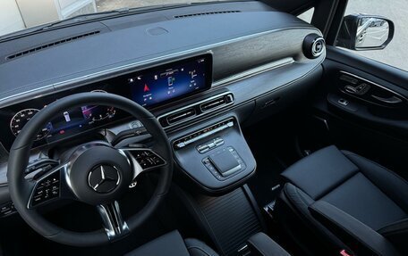 Mercedes-Benz V-Класс, 2024 год, 14 800 000 рублей, 20 фотография