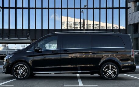 Mercedes-Benz V-Класс, 2024 год, 14 800 000 рублей, 24 фотография