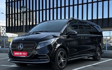 Mercedes-Benz V-Класс, 2024 год, 14 800 000 рублей, 26 фотография