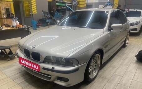BMW 5 серия, 2002 год, 1 750 000 рублей, 3 фотография
