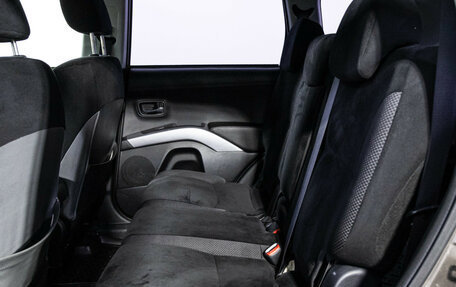 Mitsubishi Outlander III рестайлинг 3, 2011 год, 838 585 рублей, 10 фотография