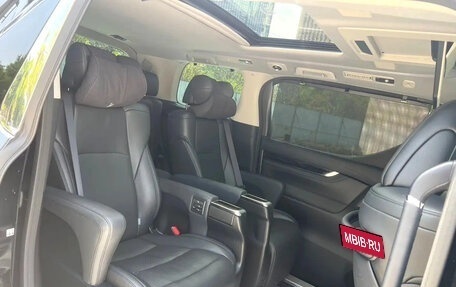 Toyota Vellfire II, 2022 год, 8 345 000 рублей, 5 фотография