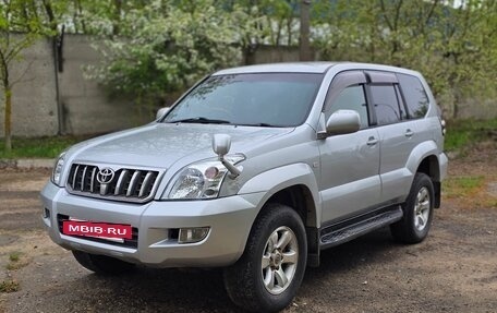 Toyota Land Cruiser Prado 120 рестайлинг, 2005 год, 1 690 000 рублей, 2 фотография