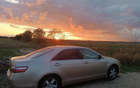 Toyota Camry, 2008 год, 980 000 рублей, 2 фотография