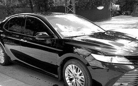 Toyota Camry, 2021 год, 3 540 000 рублей, 5 фотография