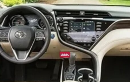 Toyota Camry, 2021 год, 3 540 000 рублей, 4 фотография