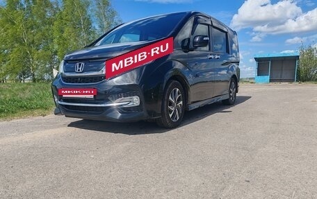 Honda Stepwgn IV, 2015 год, 1 750 000 рублей, 5 фотография