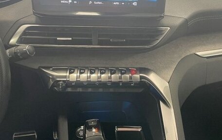 Peugeot 3008 II, 2022 год, 2 300 000 рублей, 9 фотография
