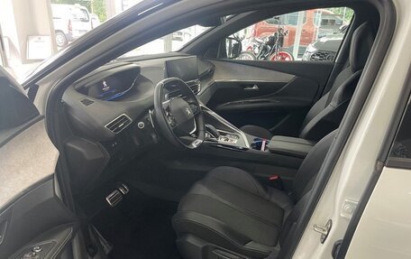 Peugeot 3008 II, 2022 год, 2 300 000 рублей, 10 фотография