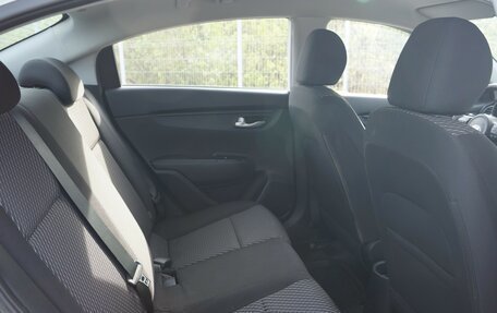KIA Rio IV, 2019 год, 1 350 000 рублей, 10 фотография