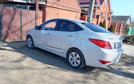 Hyundai Solaris II рестайлинг, 2014 год, 738 000 рублей, 3 фотография