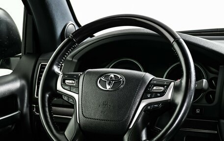 Toyota Land Cruiser 200, 2019 год, 8 498 000 рублей, 14 фотография