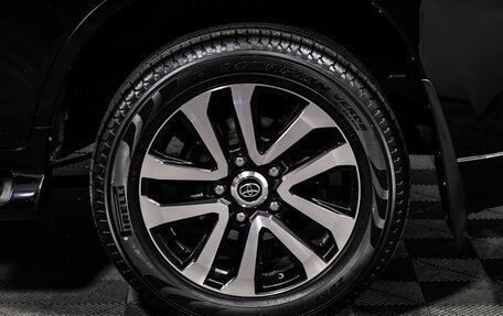 Toyota Land Cruiser 200, 2019 год, 8 498 000 рублей, 13 фотография