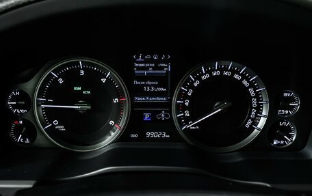 Toyota Land Cruiser 200, 2019 год, 8 498 000 рублей, 9 фотография