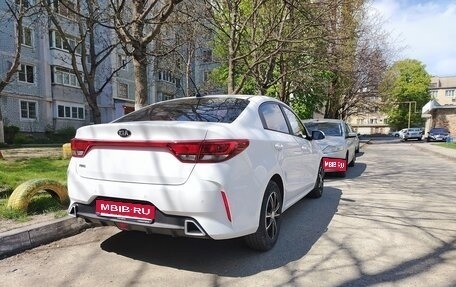 KIA Rio IV, 2021 год, 1 700 000 рублей, 1 фотография