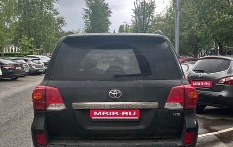 Toyota Land Cruiser 200, 2015 год, 3 600 000 рублей, 4 фотография