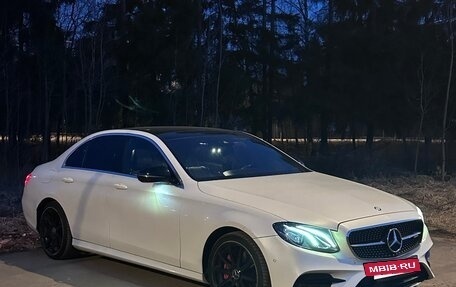 Mercedes-Benz E-Класс, 2016 год, 2 960 000 рублей, 17 фотография