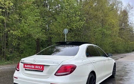 Mercedes-Benz E-Класс, 2016 год, 2 960 000 рублей, 10 фотография