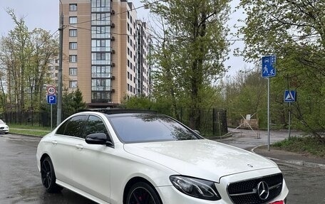 Mercedes-Benz E-Класс, 2016 год, 2 960 000 рублей, 13 фотография