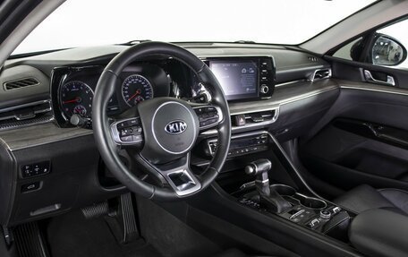 KIA K5, 2021 год, 2 300 000 рублей, 20 фотография